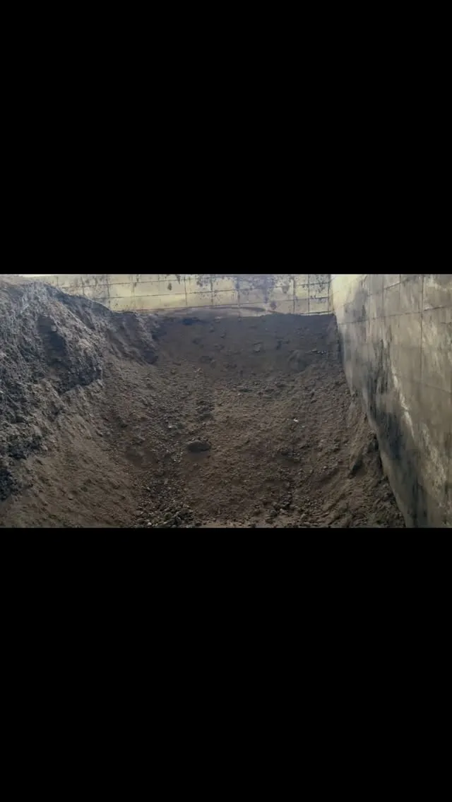 本日は新規のお客様となる農家さんのもとへ、堆肥の納品に行って...